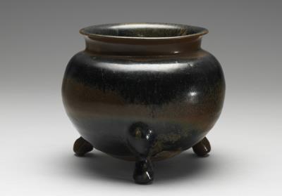 图片[2]-Fu vessel with three feet and in black glaze, Tang dynasty (618-907)-China Archive